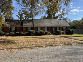 2830 SUESAND DR, Memphis, TN 38128