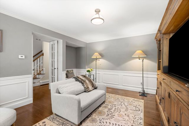 370 FW Hartford Drive, Portsmouth, NH 03801