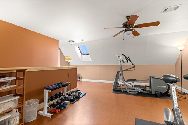 370 FW Hartford Drive, Portsmouth, NH 03801
