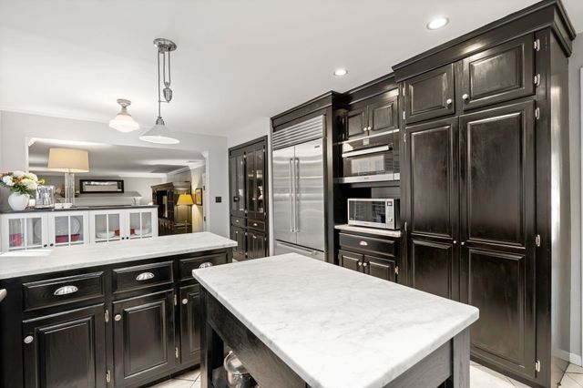 370 FW Hartford Drive, Portsmouth, NH 03801