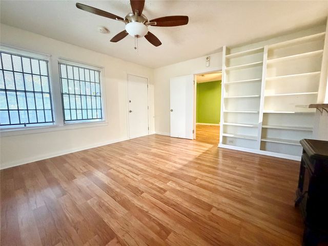 611 Crestside Dr Drive, Duncanville, TX 75137