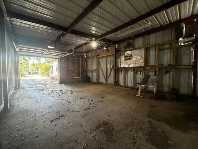 611 Crestside Dr Drive, Duncanville, TX 75137