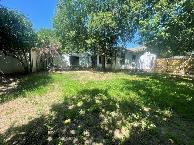 611 Crestside Dr Drive, Duncanville, TX 75137