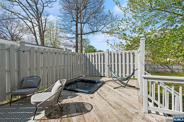 20 Madelyn Avenue, West Milford, NJ 07480