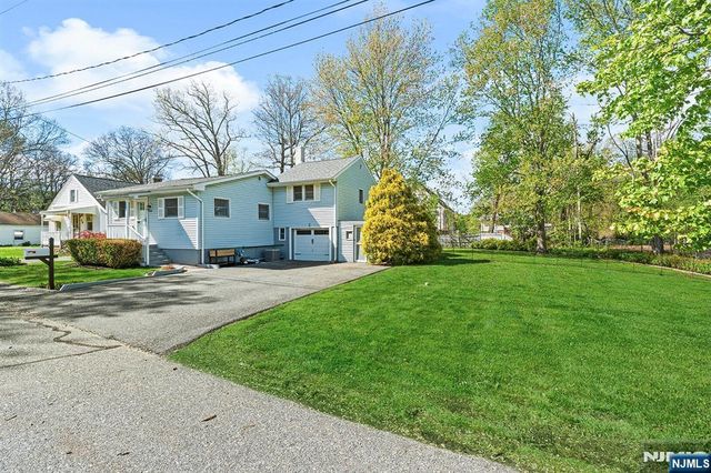 20 Madelyn Avenue, West Milford, NJ 07480