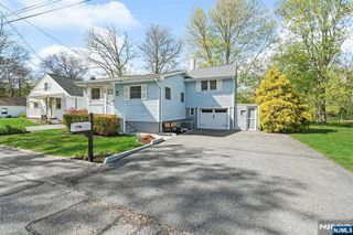 20 Madelyn Avenue, West Milford, NJ 07480