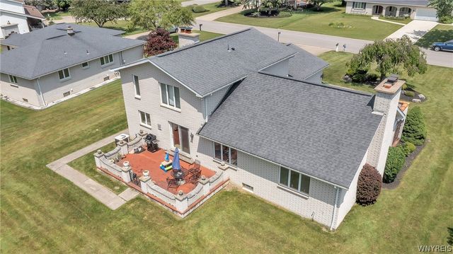 32 Brookedge Road, Cheektowaga, NY 14043