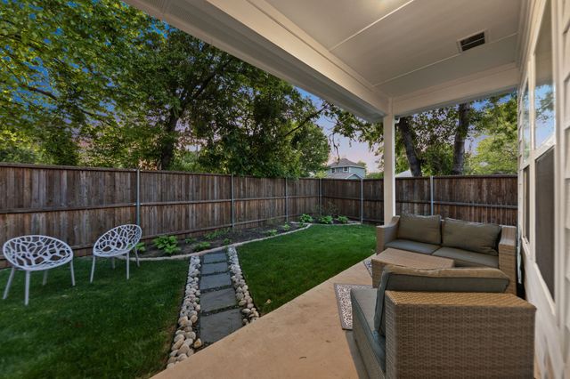 3367 Conroe Street, Dallas, TX 75212