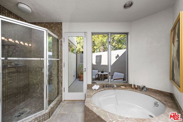 12316 16th Helena Drive, Los Angeles, CA 90049