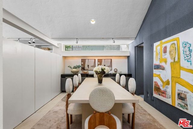 12316 16th Helena Drive, Los Angeles, CA 90049