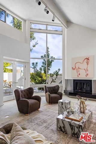 12316 16th Helena Drive, Los Angeles, CA 90049