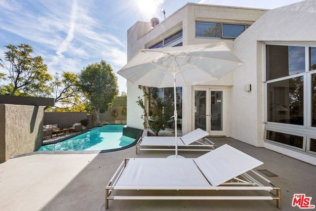 12316 16th Helena Drive, Los Angeles, CA 90049