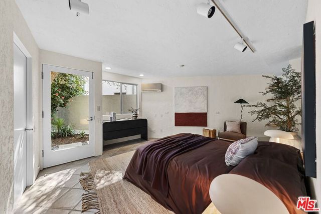 12316 16th Helena Drive, Los Angeles, CA 90049