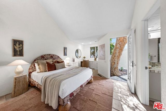 12316 16th Helena Drive, Los Angeles, CA 90049