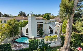 12316 16th Helena Drive, Los Angeles, CA 90049