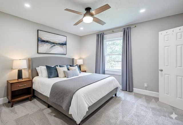 1721 Airline Drive, Houston, TX 77009