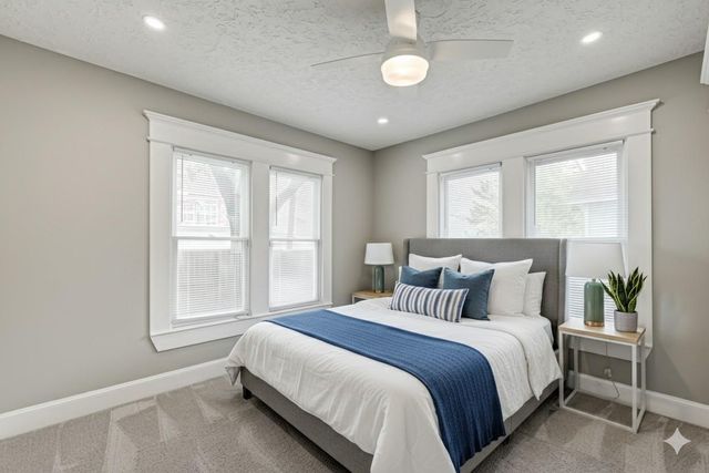 1721 Airline Drive, Houston, TX 77009