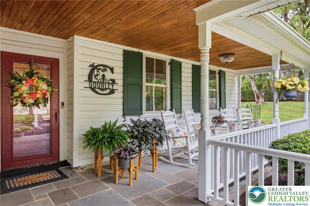2505 Black River Road, Bethlehem City, PA 18015