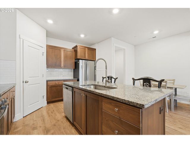 6908 Ne 16TH Ave, Vancouver, WA 98665