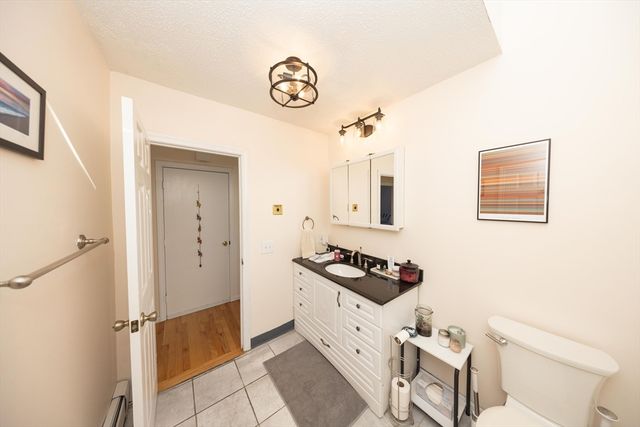 7 Elgin, Warwick, RI 02889