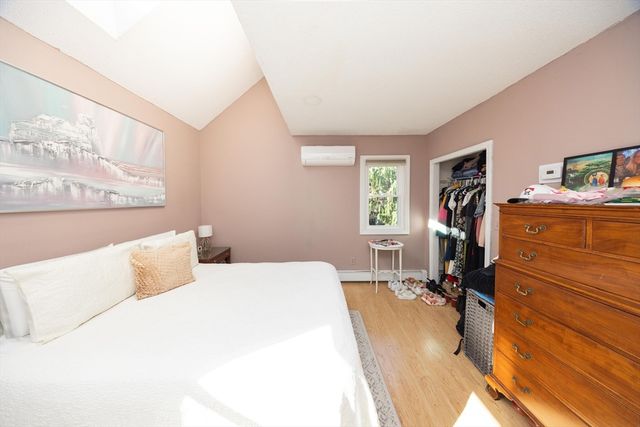 7 Elgin, Warwick, RI 02889