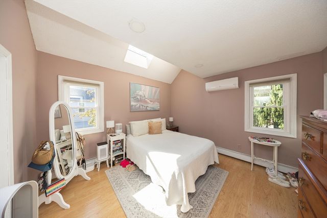 7 Elgin, Warwick, RI 02889