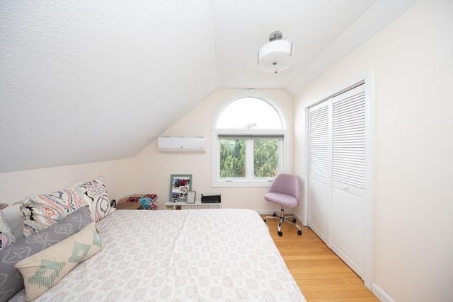 7 Elgin, Warwick, RI 02889