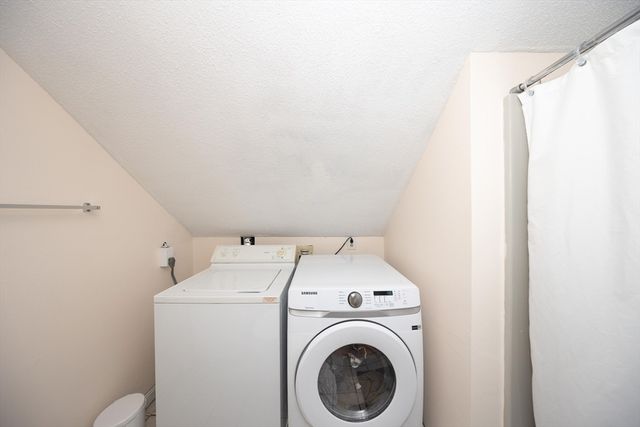 7 Elgin, Warwick, RI 02889