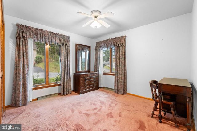 5418 5TH AVE, Altoona, PA 16602