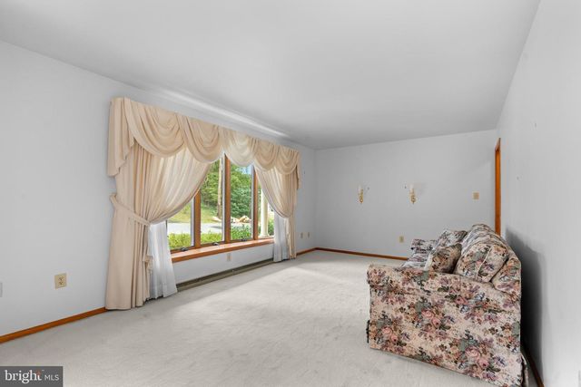 5418 5TH AVE, Altoona, PA 16602