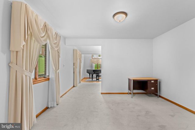 5418 5TH AVE, Altoona, PA 16602