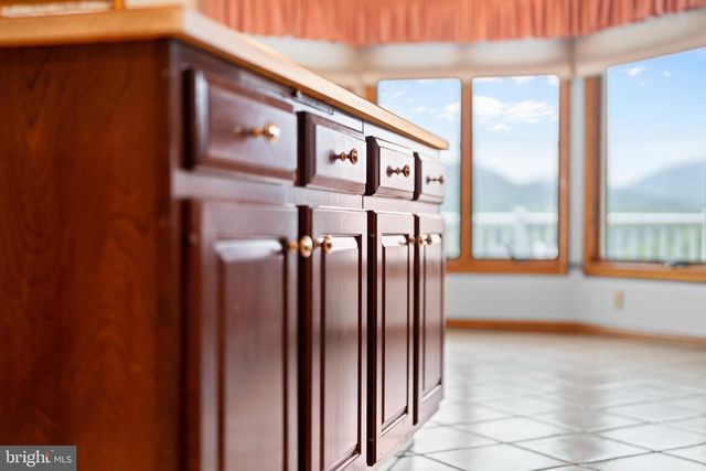 5418 5TH AVE, Altoona, PA 16602