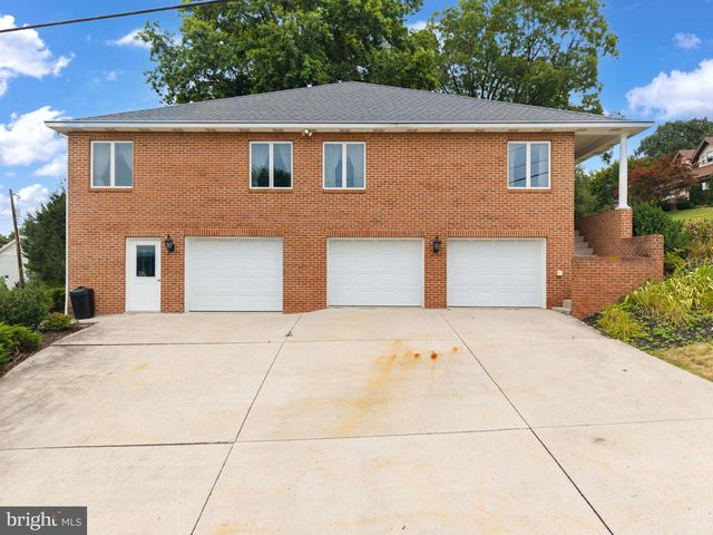 5418 5TH AVE, Altoona, PA 16602