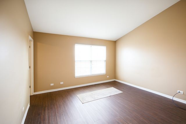 518 DECLARATION Lane, Aurora, IL 60504