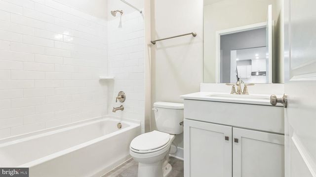 12 HENRY RD, Marmora, NJ 08223