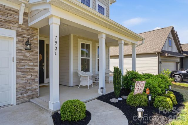 7924 Creek Park Drive, Denver, NC 28037