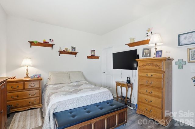 7924 Creek Park Drive, Denver, NC 28037