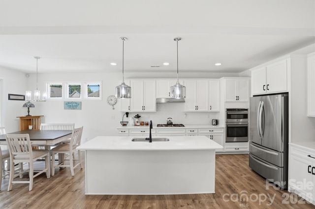7924 Creek Park Drive, Denver, NC 28037