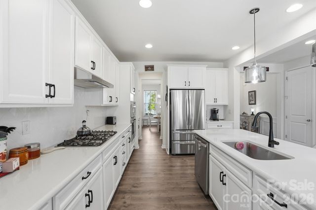 7924 Creek Park Drive, Denver, NC 28037