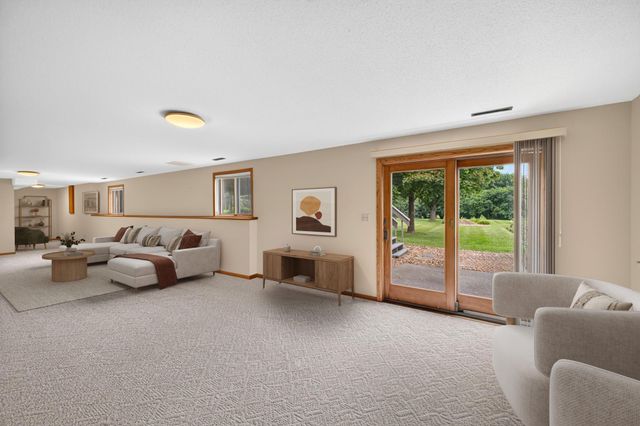 524 10th Avenue SE, Byron, MN 55920