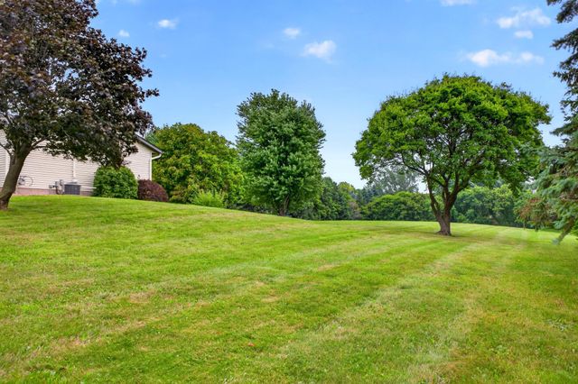 524 10th Avenue SE, Byron, MN 55920