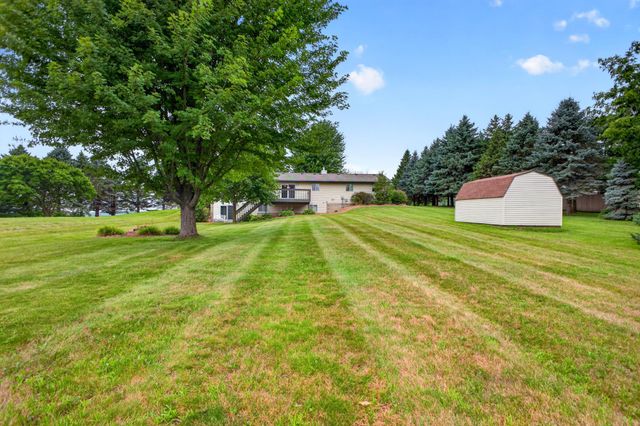 524 10th Avenue SE, Byron, MN 55920