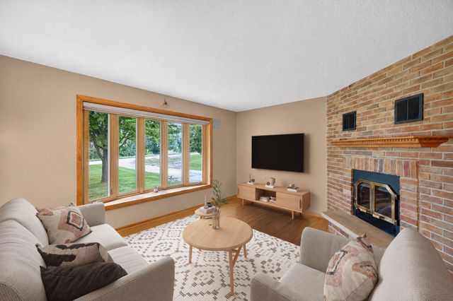 524 10th Avenue SE, Byron, MN 55920