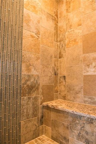 11 E 1100 Road, Baldwin City, KS 66066