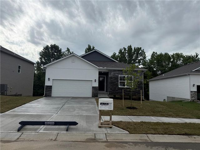 705 Solstice Circle, Belton, MO 64012
