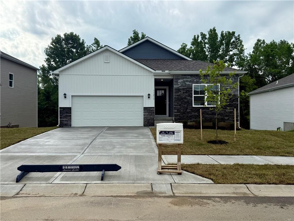705 Solstice Circle, Belton, MO 64012