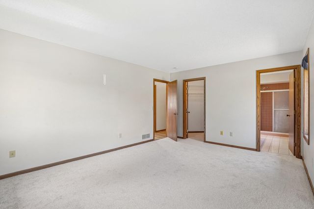 8912 Vincent Place, Bloomington, MN 55431