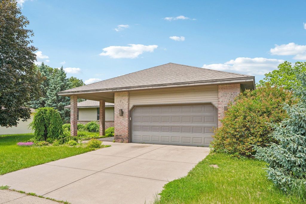 8912 Vincent Place, Bloomington, MN 55431 — photo 3