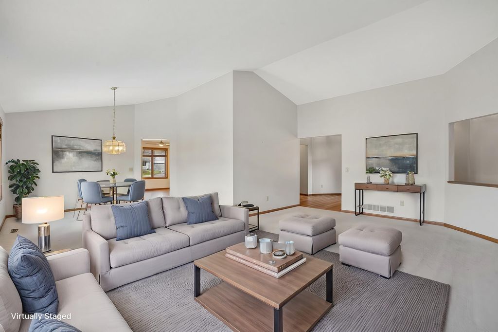8912 Vincent Place, Bloomington, MN 55431 — photo 4
