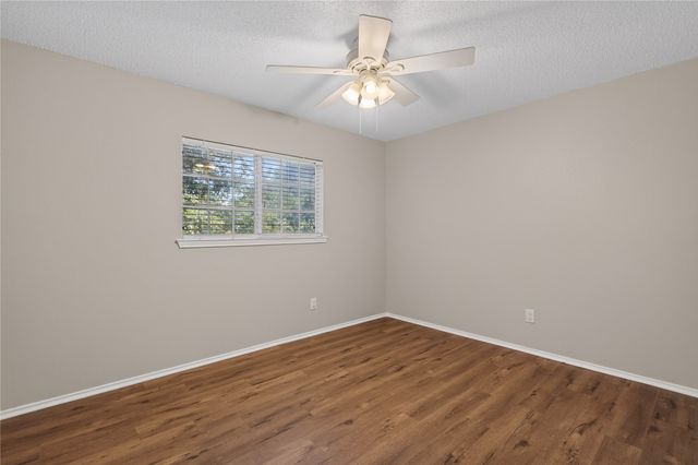 2201 W Brooklake Street, Denton, TX 76207